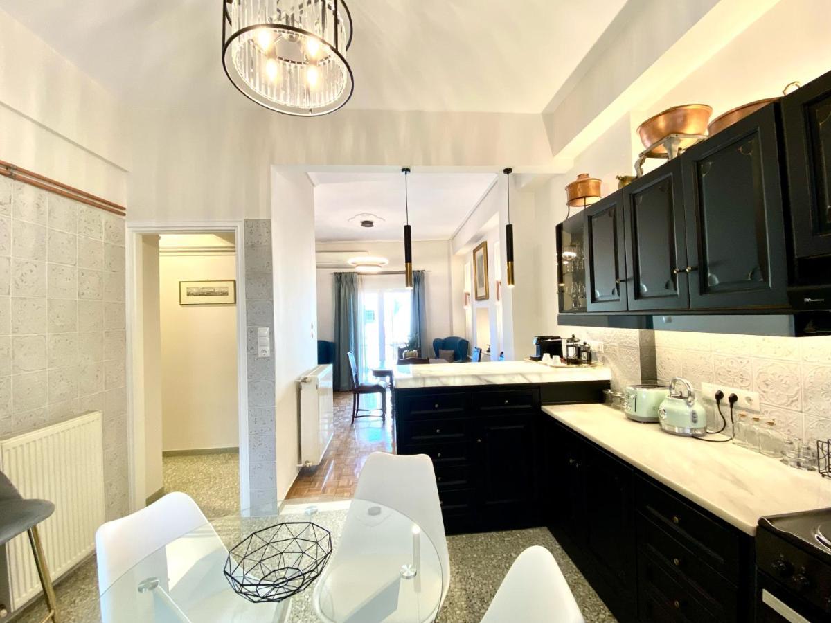 Athenian Condo Luaran gambar