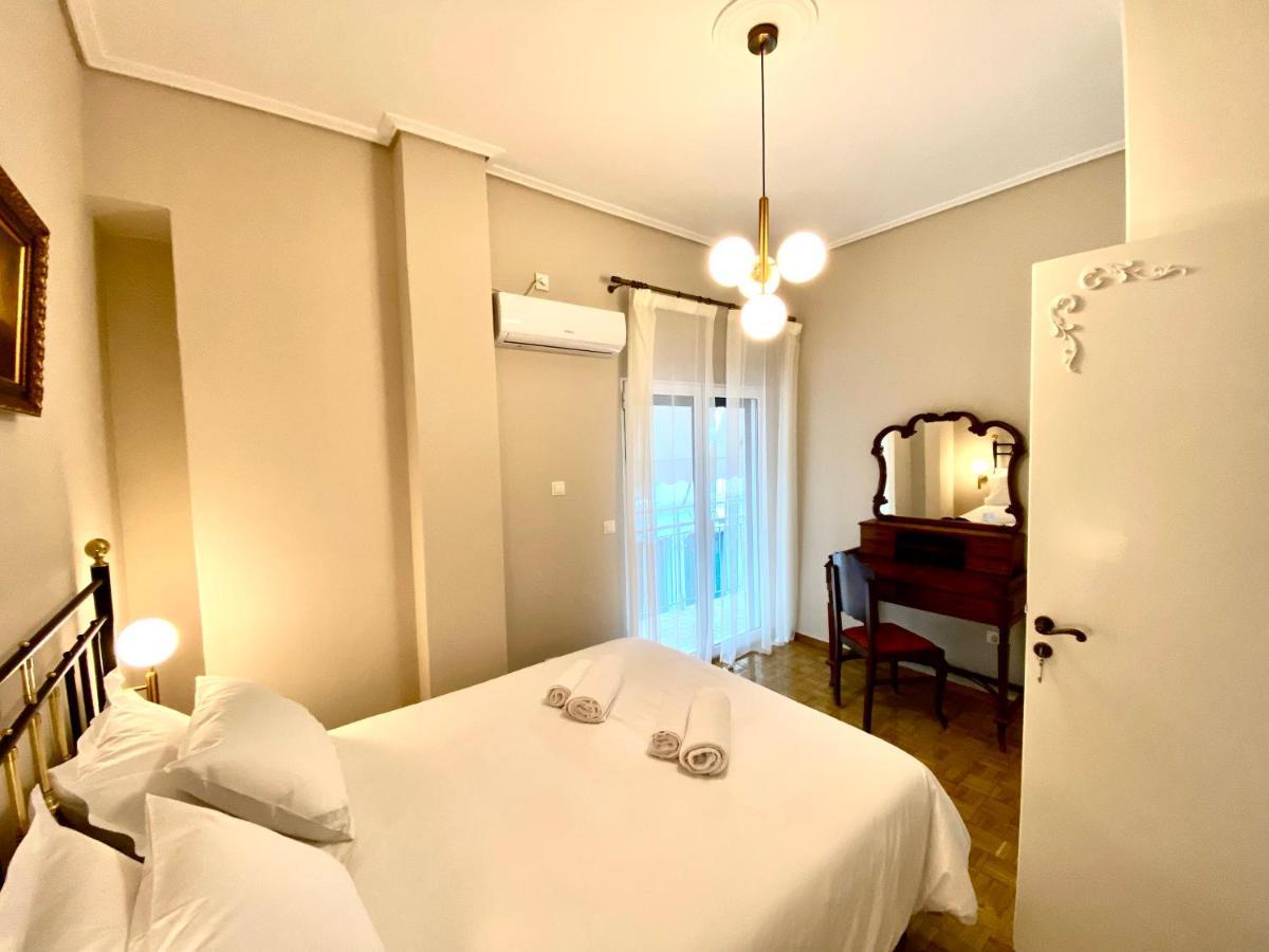 Athenian Condo Luaran gambar